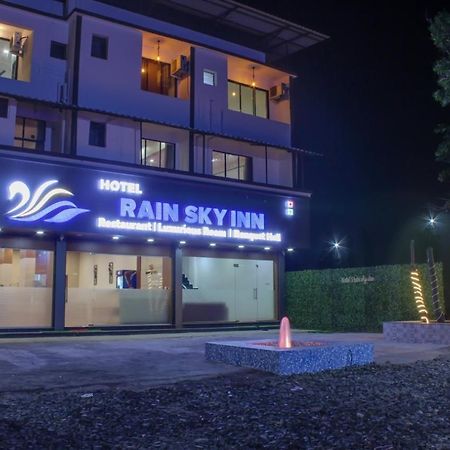 Hotel Rain Sky Inn Lonavala Eksteriør billede
