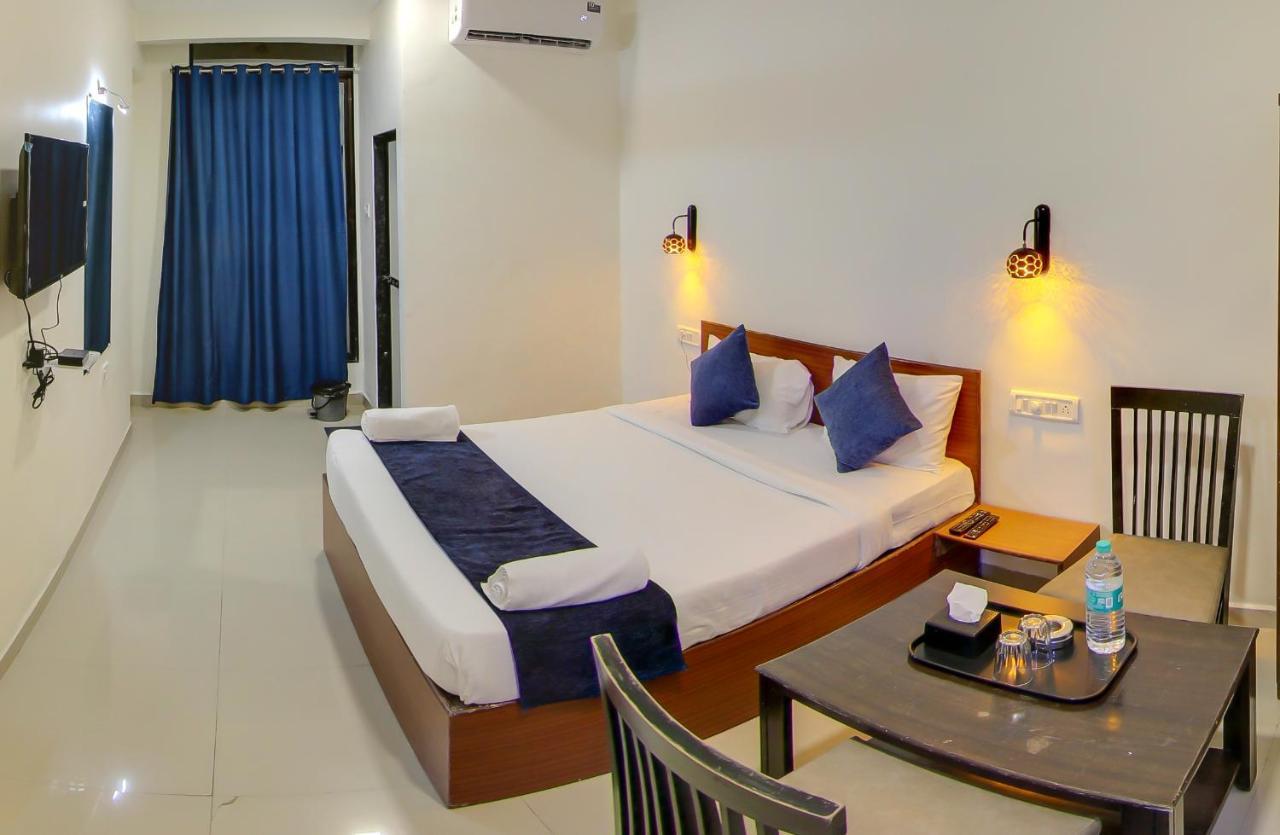 Hotel Rain Sky Inn Lonavala Eksteriør billede