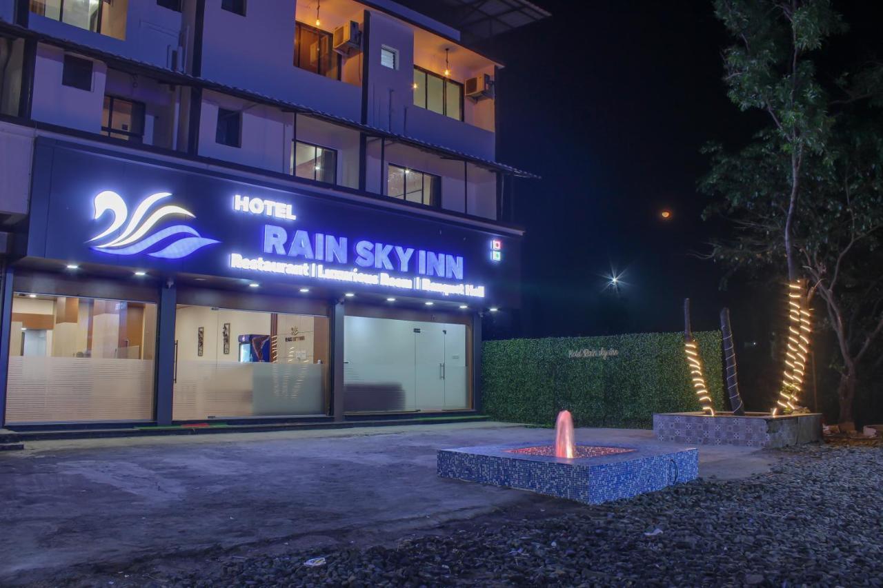 Hotel Rain Sky Inn Lonavala Eksteriør billede