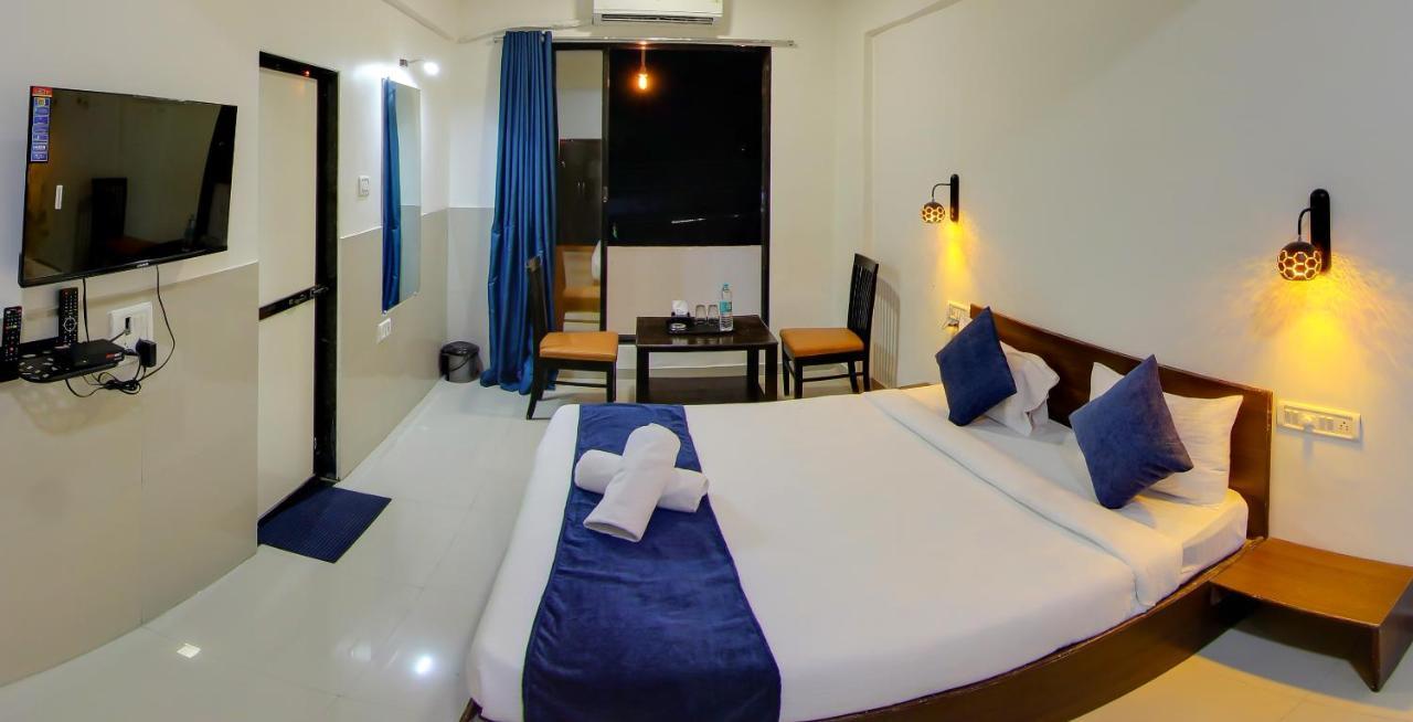 Hotel Rain Sky Inn Lonavala Eksteriør billede